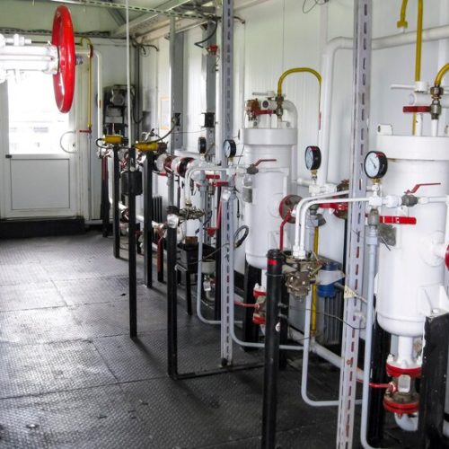 oil-metering-equipment-filters-valves-other-equipment_120587-5360